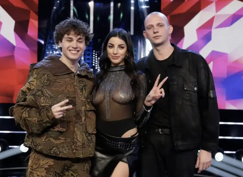 b2